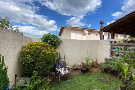 Casa de condomínio à venda com 87m², 2 quartos e 1 vagaQuintal