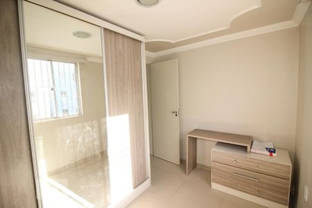 Quarto 1 de apartamento para alugar com 2 quartos, 40m² em Rubem Berta, Porto Alegre