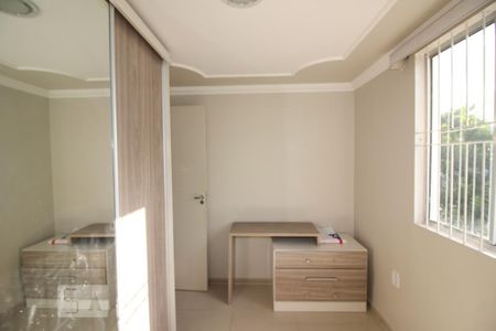 Quarto 1 de apartamento para alugar com 2 quartos, 40m² em Rubem Berta, Porto Alegre