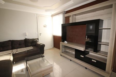 Sala de apartamento para alugar com 2 quartos, 40m² em Rubem Berta, Porto Alegre