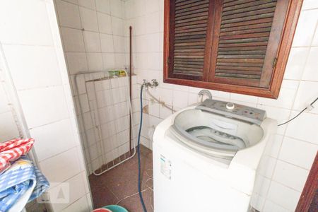 Casa à venda com 130m², 3 quartos e 2 vagas Casa à venda com 130m², 3 quartos e 2 vagasÁrea de Serviço