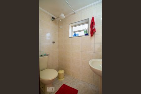 Casa à venda com 280m², 3 quartos e 2 vagasBanheiro de Serviço