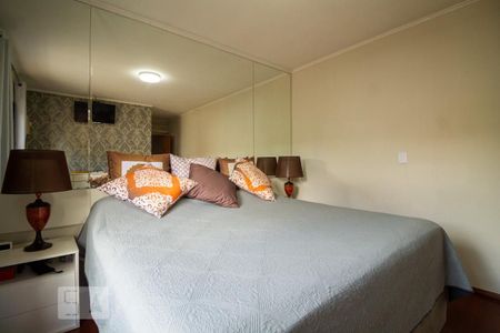 Suíte de casa à venda com 3 quartos, 280m² em Vila Moinho Velho, São Paulo