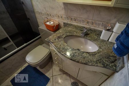 Casa à venda com 280m², 3 quartos e 2 vagasBanheiro da Suíte