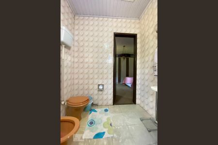 Casa à venda com 180m², 3 quartos e 1 vagaBanheiro da Suíte