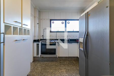 Apartamento para alugar com 144m², 3 quartos e 3 vagasCozinha