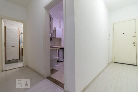 Apartamento à venda com 61m², 1 quarto e sem vaga Apartamento à venda com 61m², 1 quarto e sem vagaCorredor