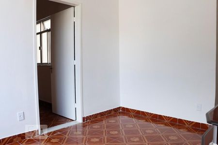 Sala de casa para alugar com 3 quartos, 160m² em Todos Os Santos, Rio de Janeiro