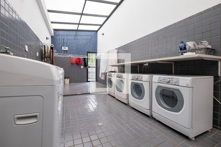 Apartamento à venda com 36m², 1 quarto e 1 vaga Apartamento à venda com 36m², 1 quarto e 1 vagaLavanderia