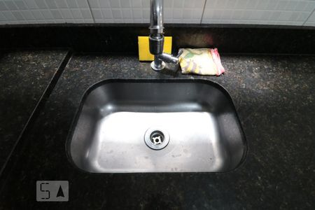 Casa à venda com 79m², 2 quartos e 1 vagaCozinha - pia