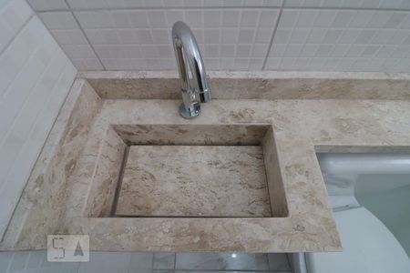 Casa à venda com 79m², 2 quartos e 1 vagaBanheiro da Suite 1