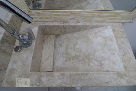 Lavabo de casa para alugar com 2 quartos, 79m² em Penha de França, São Paulo