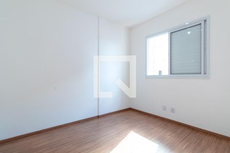 Quarto 1 de apartamento para alugar com 2 quartos, 55m² em Jardim Flor da Montanha, Guarulhos