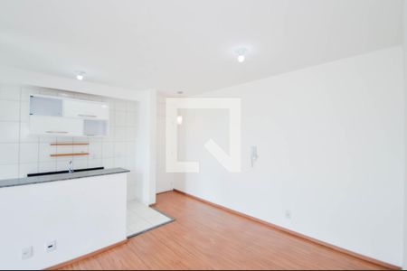 Sala de apartamento para alugar com 2 quartos, 55m² em Jardim Flor da Montanha, Guarulhos