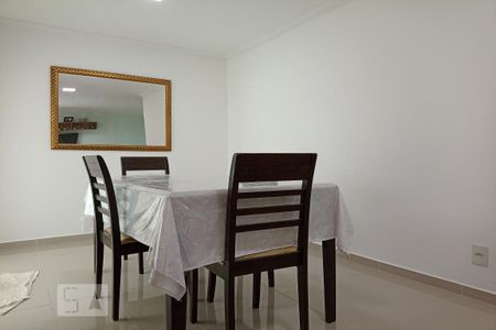 Casa de condomínio à venda com 240m², 3 quartos e sem vagaSala 2