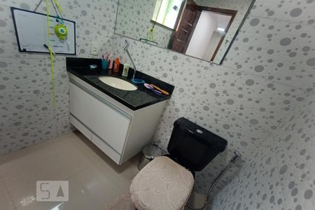 Casa de condomínio à venda com 240m², 3 quartos e sem vagaBanheiro da Suíte 1