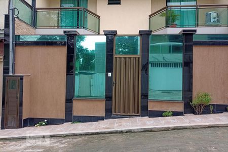 Casa de condomínio à venda com 240m², 3 quartos e sem vagaFachada 