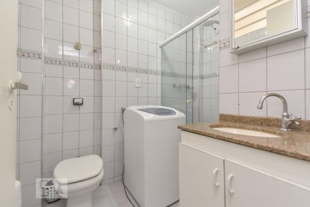 Banheiro de kitnet/studio à venda com 1 quarto, 27m² em Vila Buarque, São Paulo