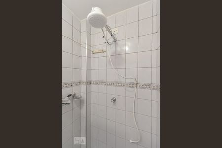 Banheiro de kitnet/studio à venda com 1 quarto, 27m² em Vila Buarque, São Paulo