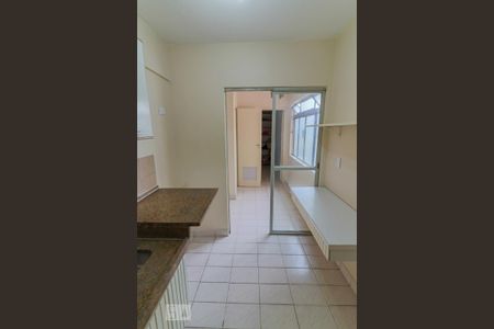 Cozinha de apartamento para alugar com 3 quartos, 67m² em Vila Butantã, São Paulo