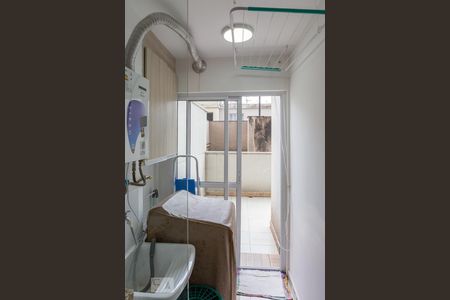 Apartamento à venda com 75m², 2 quartos e 1 vagaÁrea de Serviço