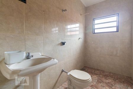 Casa à venda com 190m², 3 quartos e 2 vagas Casa à venda com 190m², 3 quartos e 2 vagasBanheiro