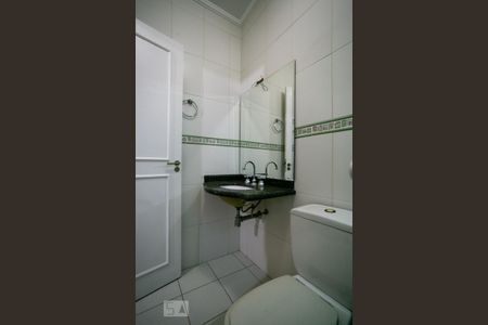 Casa à venda com 300m², 3 quartos e 6 vagas Casa à venda com 300m², 3 quartos e 6 vagasBanheiro da Suíte 3