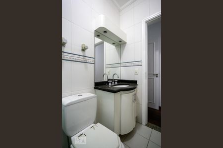 Casa à venda com 300m², 3 quartos e 6 vagas Casa à venda com 300m², 3 quartos e 6 vagasBanheiro da Suíte 2