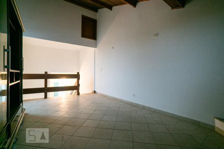 Casa à venda com 300m², 3 quartos e 6 vagas Casa à venda com 300m², 3 quartos e 6 vagasSala de lareira
