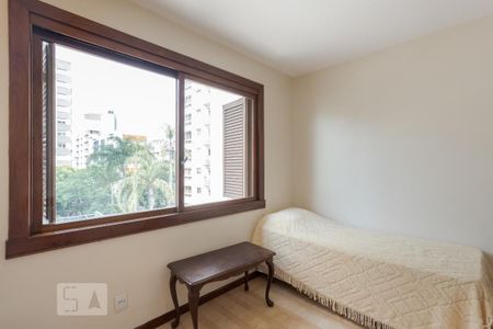 Quarto 1 de apartamento à venda com 3 quartos, 245m² em Petrópolis, Porto Alegre