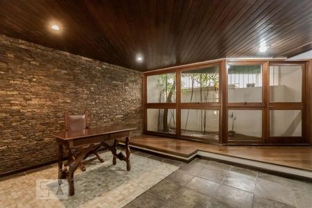 Apartamento à venda com 245m², 3 quartos e 2 vagas Apartamento à venda com 245m², 3 quartos e 2 vagasHall de Entrada