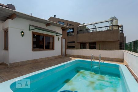 Apartamento à venda com 245m², 3 quartos e 2 vagas Apartamento à venda com 245m², 3 quartos e 2 vagasTerraço