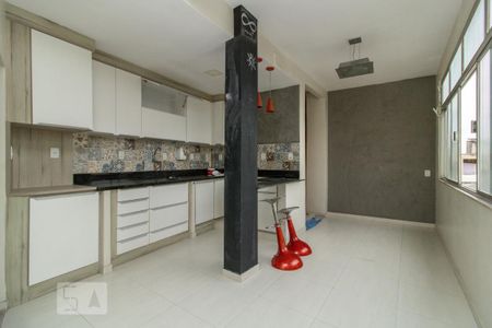 Cozinha de apartamento à venda com 3 quartos, 270m² em Irajá, Rio de Janeiro