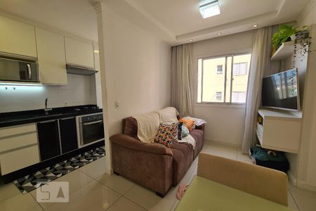 Sala de apartamento para alugar com 2 quartos, 50m² em Parque Campolim, Sorocaba