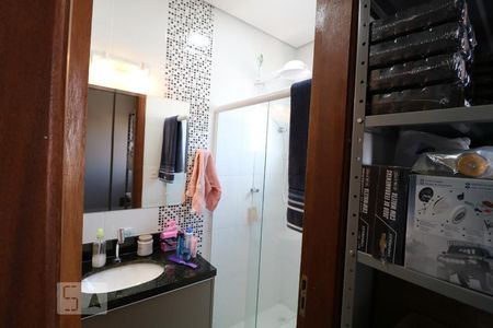Banheiro suite de casa de condomínio à venda com 2 quartos, 107m² em Chácara Belenzinho, São Paulo
