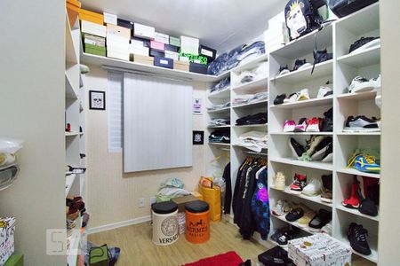 Apartamento à venda com 80m², 2 quartos e 2 vagasCloset /Quarto 2