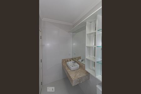 Casa de condomínio à venda com 146m², 3 quartos e 2 vagasBanheiro do Quarto 3