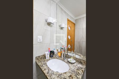 Casa à venda com 240m², 4 quartos e 5 vagasBanheiro