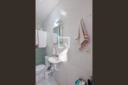 Casa à venda com 240m², 4 quartos e 5 vagasBanheiro 