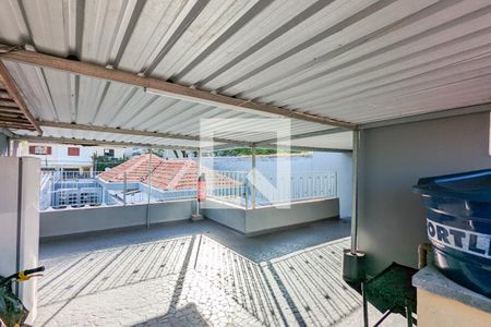 Casa à venda com 240m², 4 quartos e 5 vagasVaranda