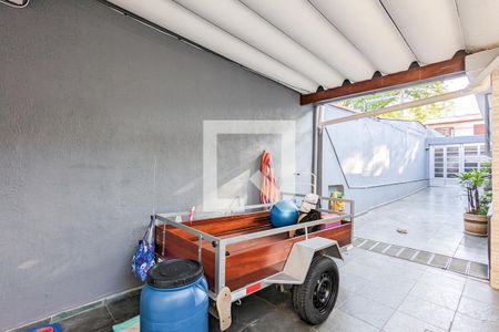 Casa à venda com 240m², 4 quartos e 5 vagasQuintal