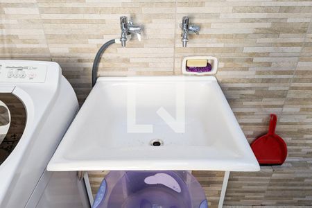 Casa à venda com 240m², 4 quartos e 5 vagasÁrea de serviço 