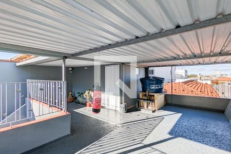 Casa à venda com 240m², 4 quartos e 5 vagasVaranda 