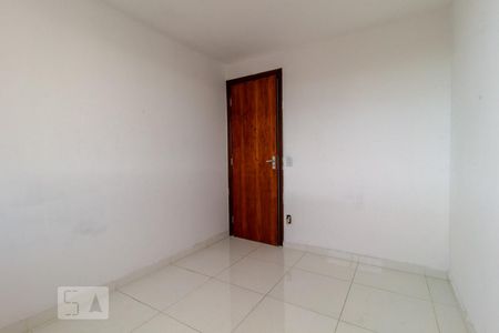 Quarto 1 de apartamento para alugar com 2 quartos, 49m² em Santo Antônio, São José dos Pinhais