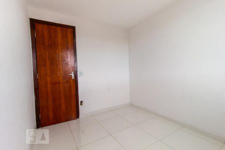 Quarto 1 de apartamento para alugar com 2 quartos, 49m² em Santo Antônio, São José dos Pinhais