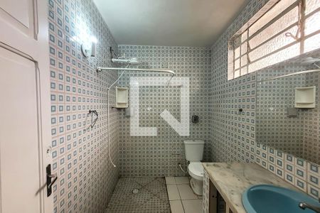 Casa à venda com 200m², 2 quartos e sem vaga Casa à venda com 200m², 2 quartos e sem vagaBanheiro Social