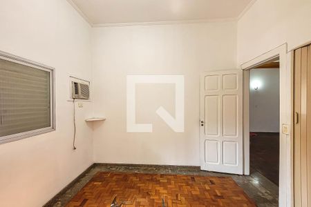 Suíte de casa à venda com 2 quartos, 200m² em Cambuci, São Paulo