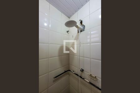 Casa à venda com 200m², 2 quartos e sem vaga Casa à venda com 200m², 2 quartos e sem vagaBanheiro Suíte