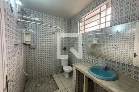 Casa à venda com 200m², 2 quartos e sem vaga Casa à venda com 200m², 2 quartos e sem vagaBanheiro Social