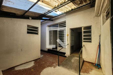Casa à venda com 200m², 2 quartos e sem vaga Casa à venda com 200m², 2 quartos e sem vagaQuintal fundos
